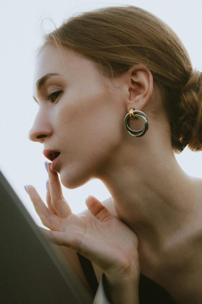 trendy women's accessories